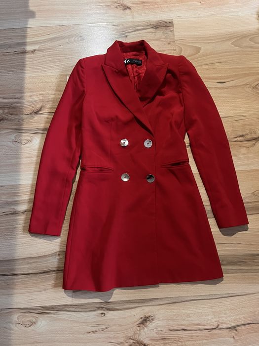 Рокля Cliche Reborn, сатенена рокля, червена рокля Zara