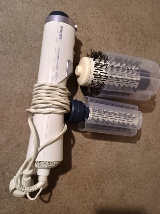 Perie par Philips volume brush 1000w