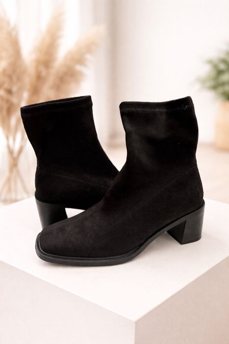 Продам полусапожки на каблучке