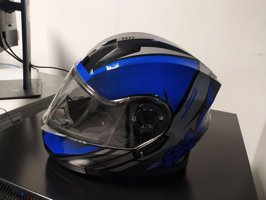 Модуларна каска за мотоциклет