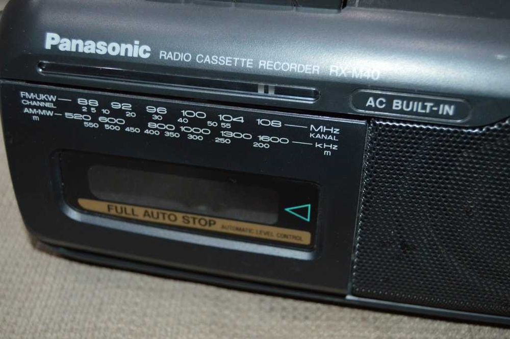 Panasonic RX-M40 Radiocasetofon portabil stare perfectă, Baterii cadou