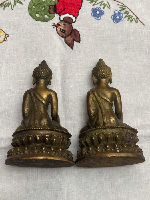 Set două figurine Buddha Sakyamuni/bronz masiv/h=9cm/535g ambele.