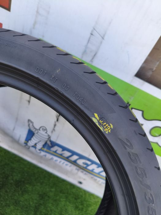 255 35 19 Pirelli