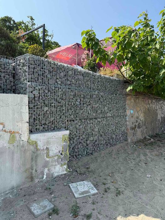 Оградни системи - ламелни огради, габиони, оградни пана | Интера Строй