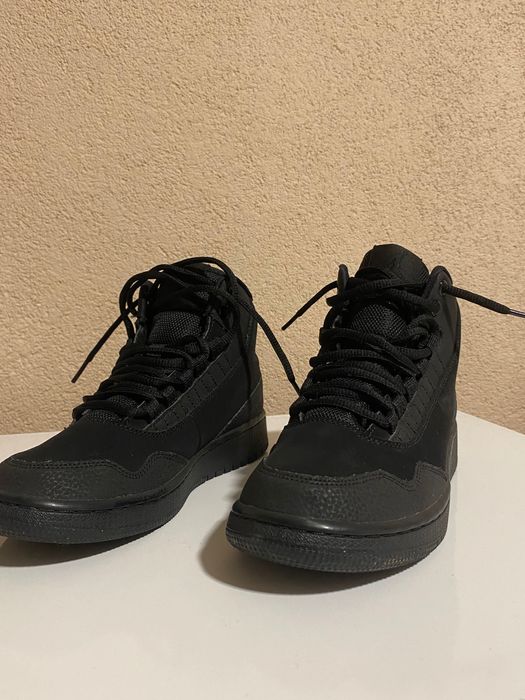 Jordan зимни обувки