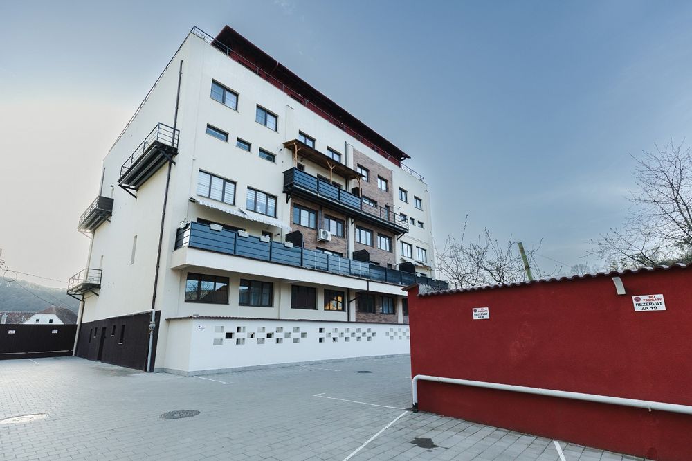 Apartament de vânzare cu 3 camere