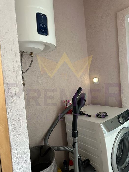 Продава се Тристаен апартамент в Варна, Възраждане 3 - 73 кв.м за 2055 €/кв.м - Снимка #2