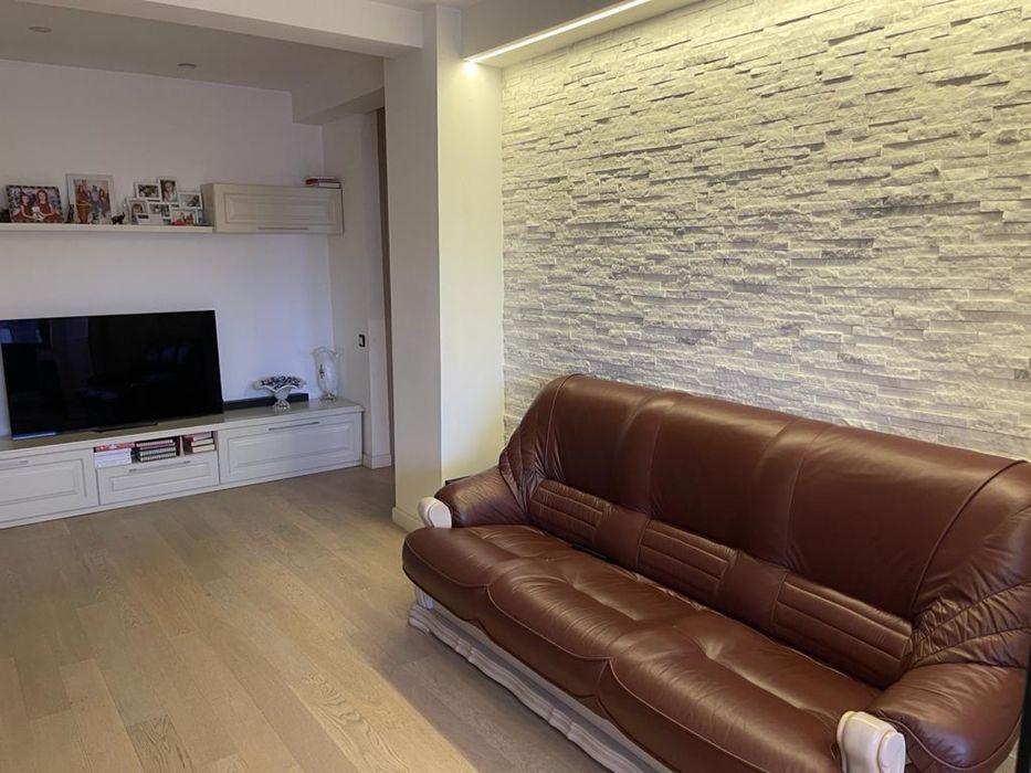 Apartament 2 camere - închiriere