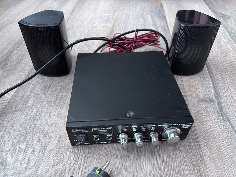 Караоке система с тонколони