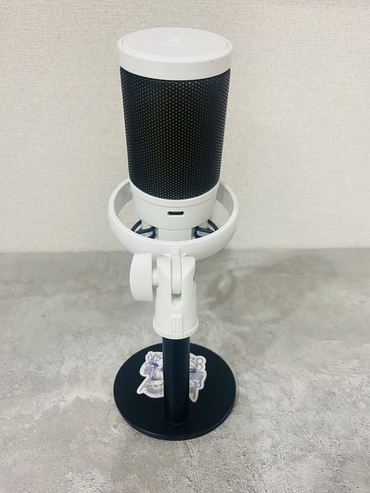 Микрофон в отличном состоянии.  4000 тг.