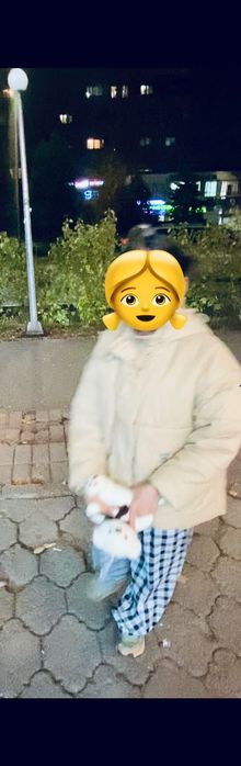 Куртка осенняя  для девочек на 9 лет