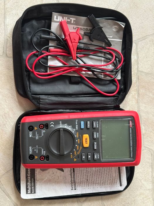 Multimetru si tester Izolație UNI-T UT505A