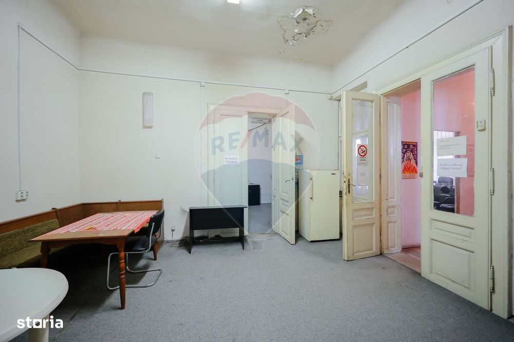 Apartament de vânzare cu 3 camere, str. Cuza Vodă, ultracentral