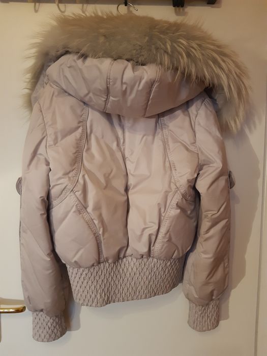 Пухено яке с качулка с великолепна качулка