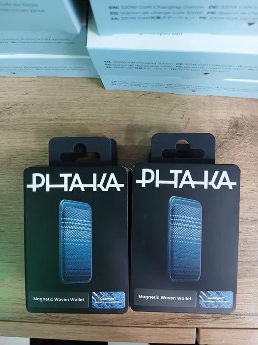 Новый Pitaka Card Holder MagSafe