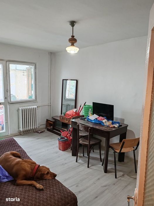 Garsoniera de vanzare 23 mp utili , str Cojocnei