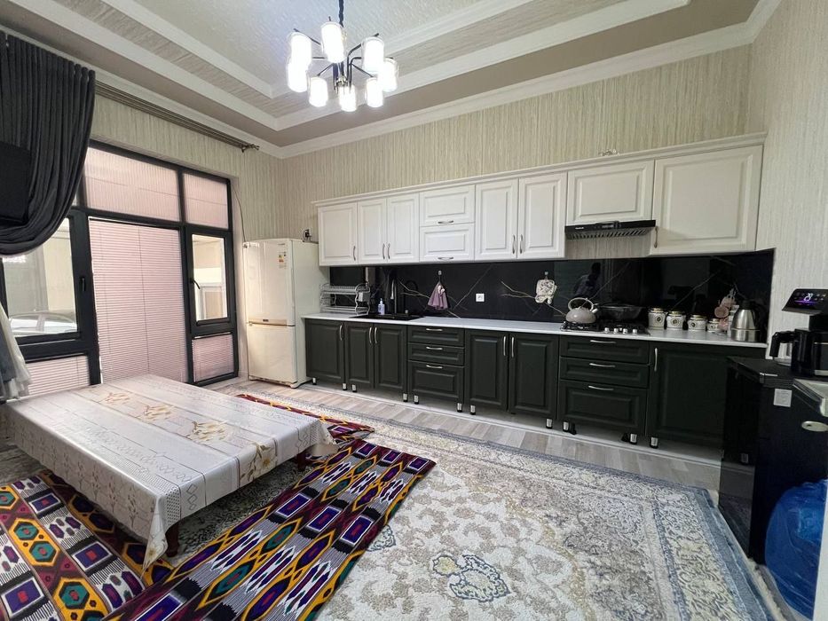 Продается Евро дом Юнусабад Уч Кахрамон Обод махаля  3сотки