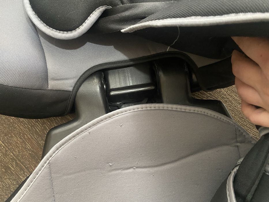 Продам автокресло детское