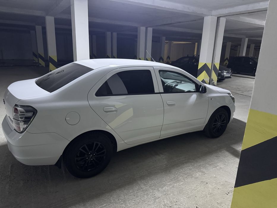 Chevrolet Cobalt 2025 — 4