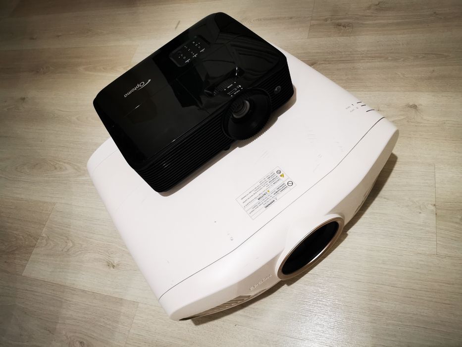 Videoproiector Epson EH-Tw7300 UHD 4K  2300 ansi lumeni