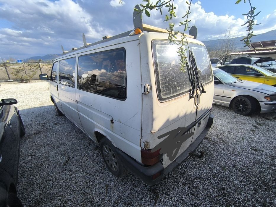 VW Caravelle T4 2.4 78к.с. НА ЧАСТИ
