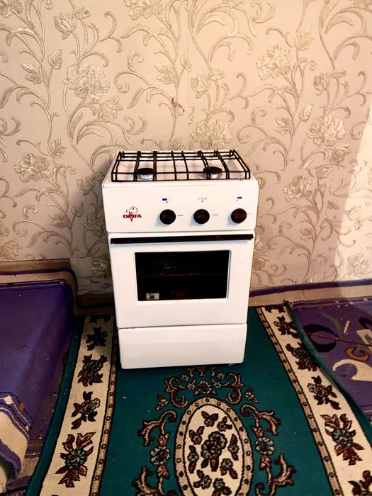 Продам газ плиту 2х камфорная