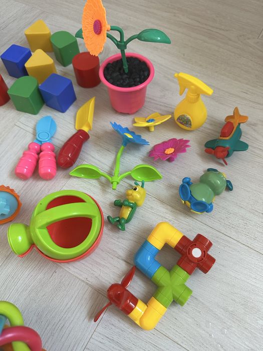 Детские развивающие игрушки