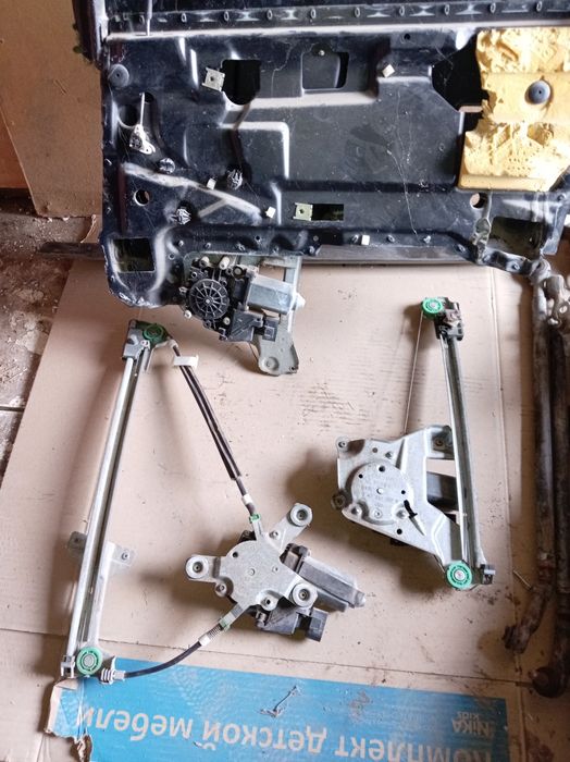 продам запчасти на ауди с4