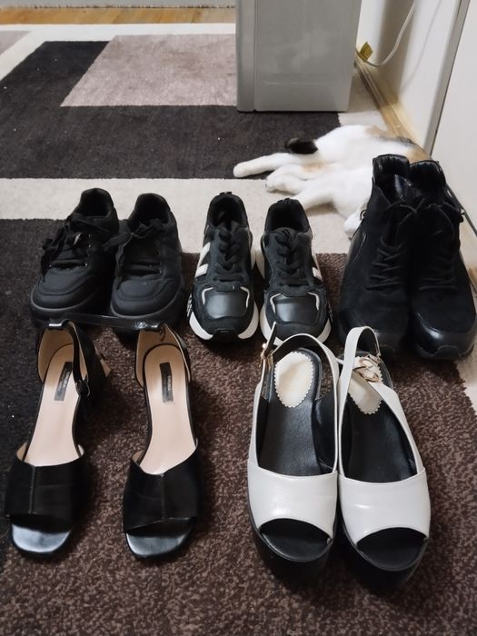 Обувь женская в отличном состоянии