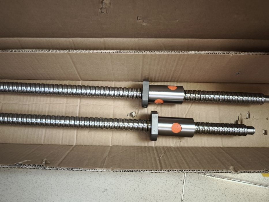 Вал для ЧПУ SFS2525  1 м.