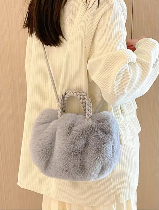 Сумка меховая, через плечо