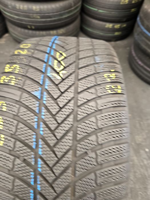 255 35 20 bridgestone m+s o buc