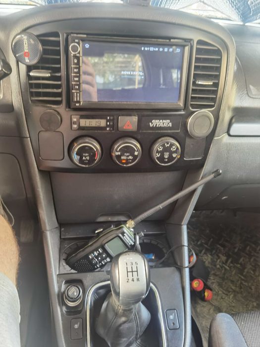 Mașina Suzuki grand vitara 2004 2.0 benzina