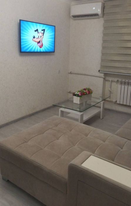 Квартира на метро Космонавт 1/1/4 с обстановкой