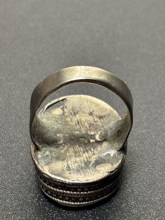 Серебряное кольцо