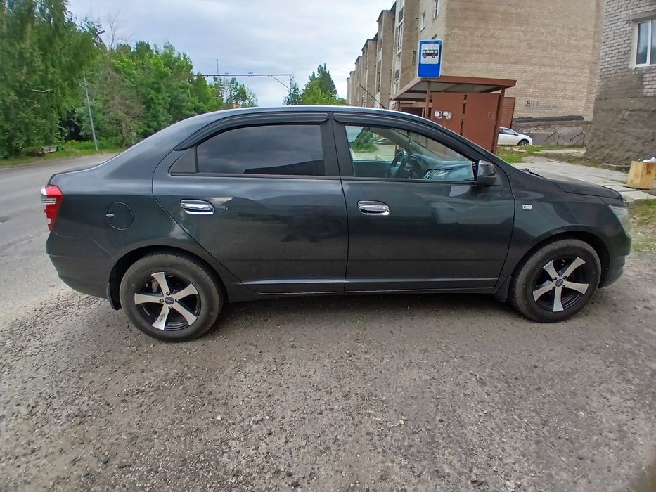 Продам автомобиль Равон R4