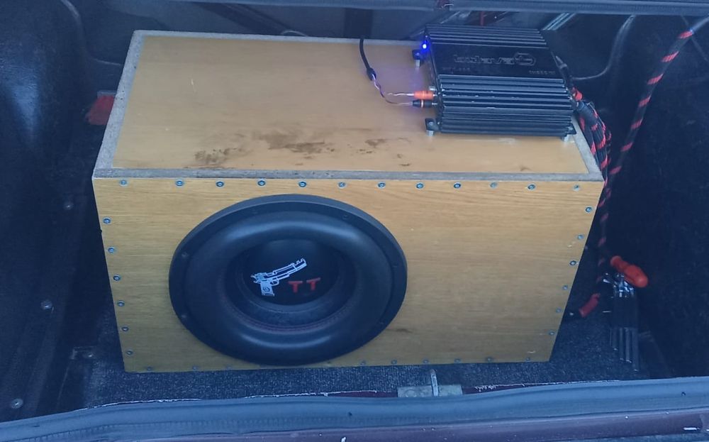 Колонка сабвуфер урал