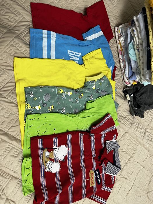 Продаю очень много детских вещей