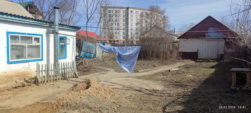 Продам дом в центре.