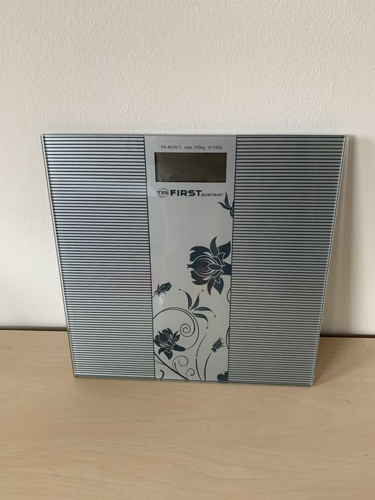 Електронни подови везни.