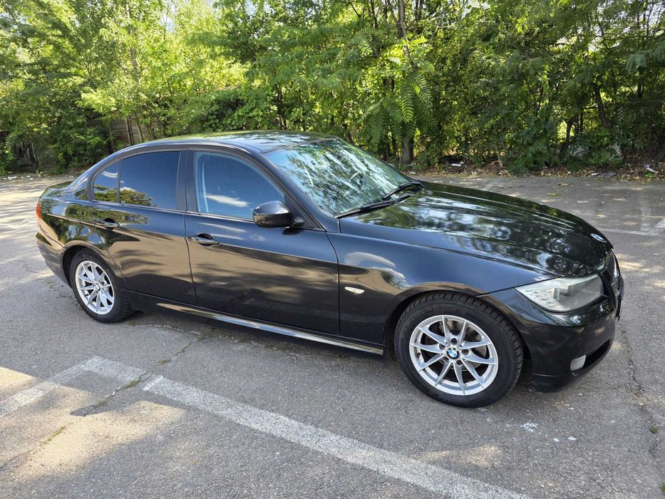BMW Seria 3 E90 LCI 318d • 2010 • Automat • 2.0 Diesel • 136 CP