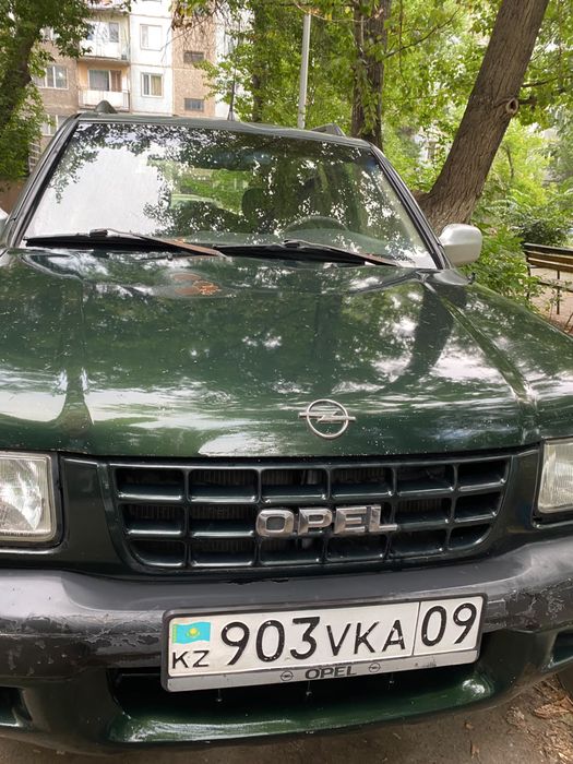 опель фронтера 1999 года