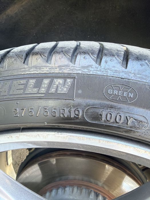 Michelin 275/ 35 /19