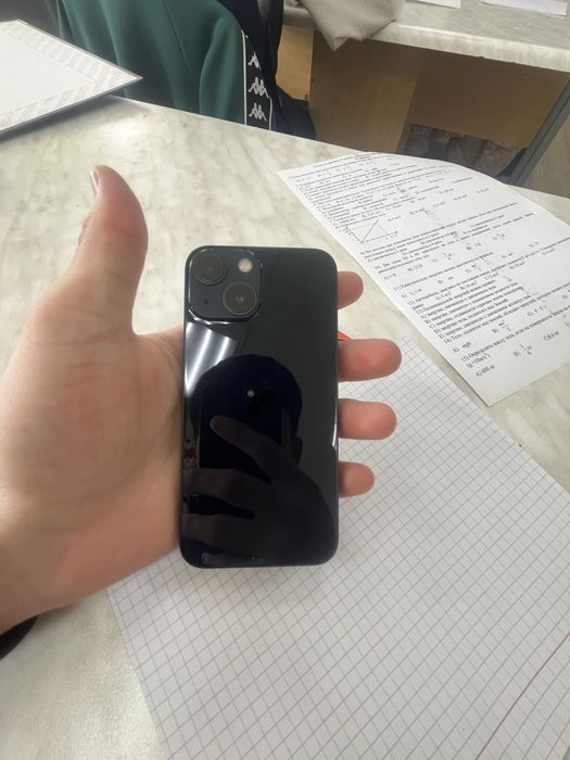 Продам айфон 13 мини