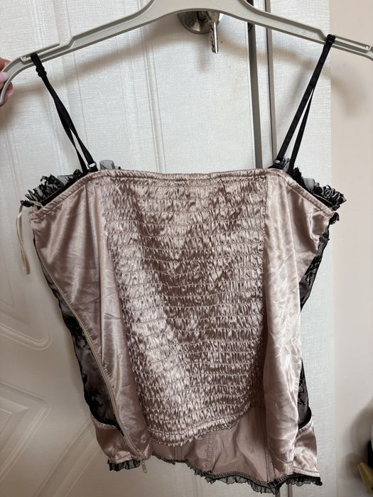 Корсет с дантела