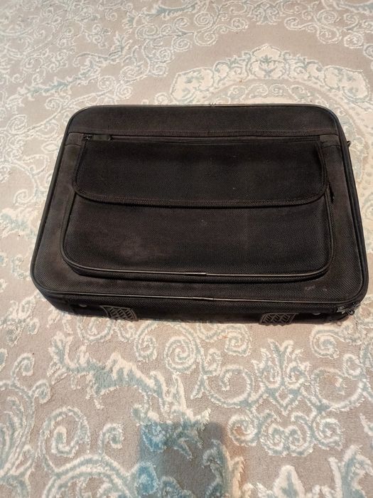 Сумка для ноутбука бус