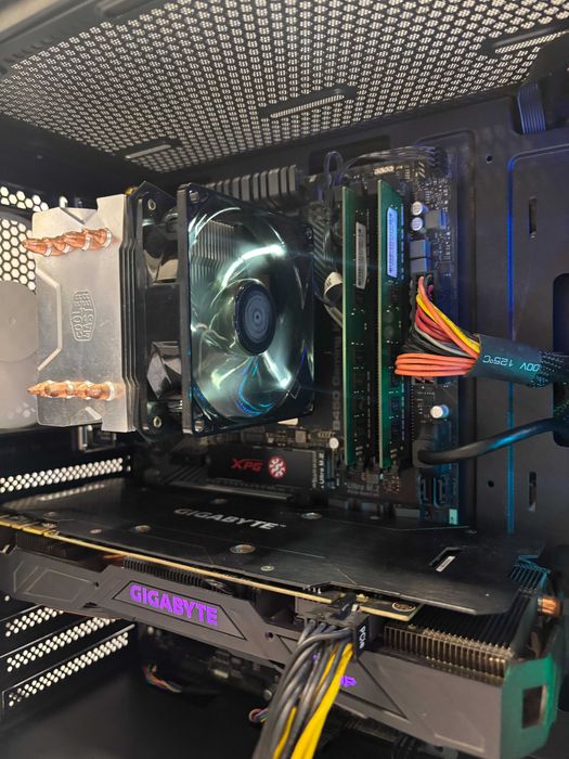Геймърски компютър AMD Ryzen 5 1600, GTX 1070 8GB, 16GB ram