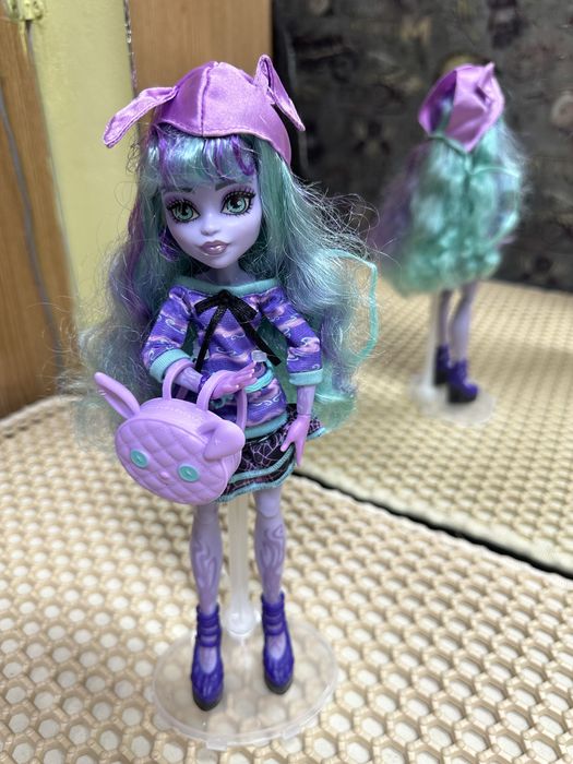 Продам куклу монстр хай!