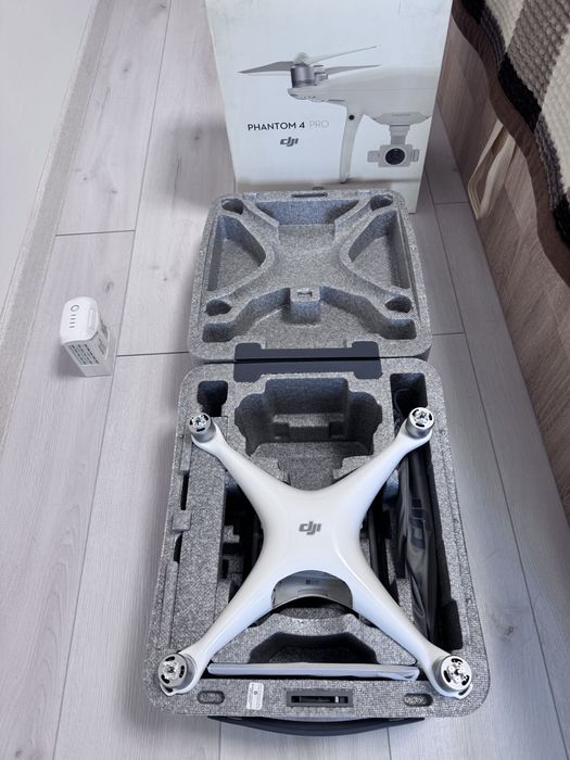 Продам квадрокоптер DJi Phantom 4 Pro