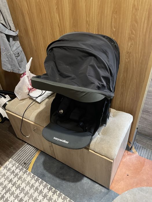 Коляска детская черная